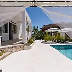 Luxury With Private Heated Pool *