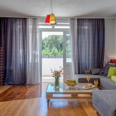 Lägenhet Luxury With Private Heated Pool