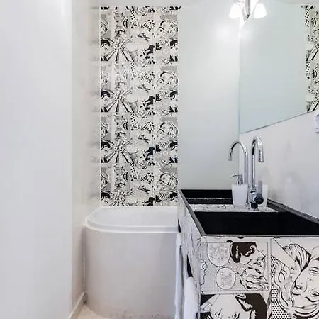Luxury With Private Heated Pool Σίμπενικ