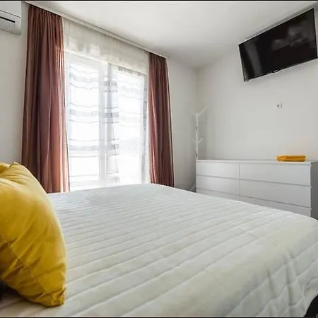 Apartmán Luxury With Private Heated Pool *
