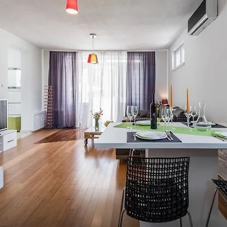 Apartmán Luxury With Private Heated Pool *