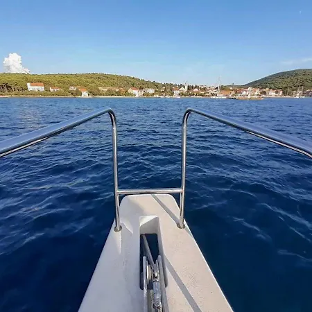 Luxury With Private Heated Pool Διαμέρισμα *