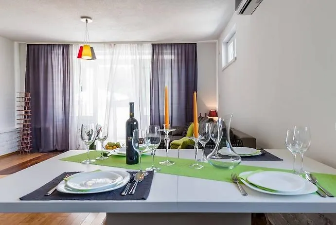 Luxury With Private Heated Pool *